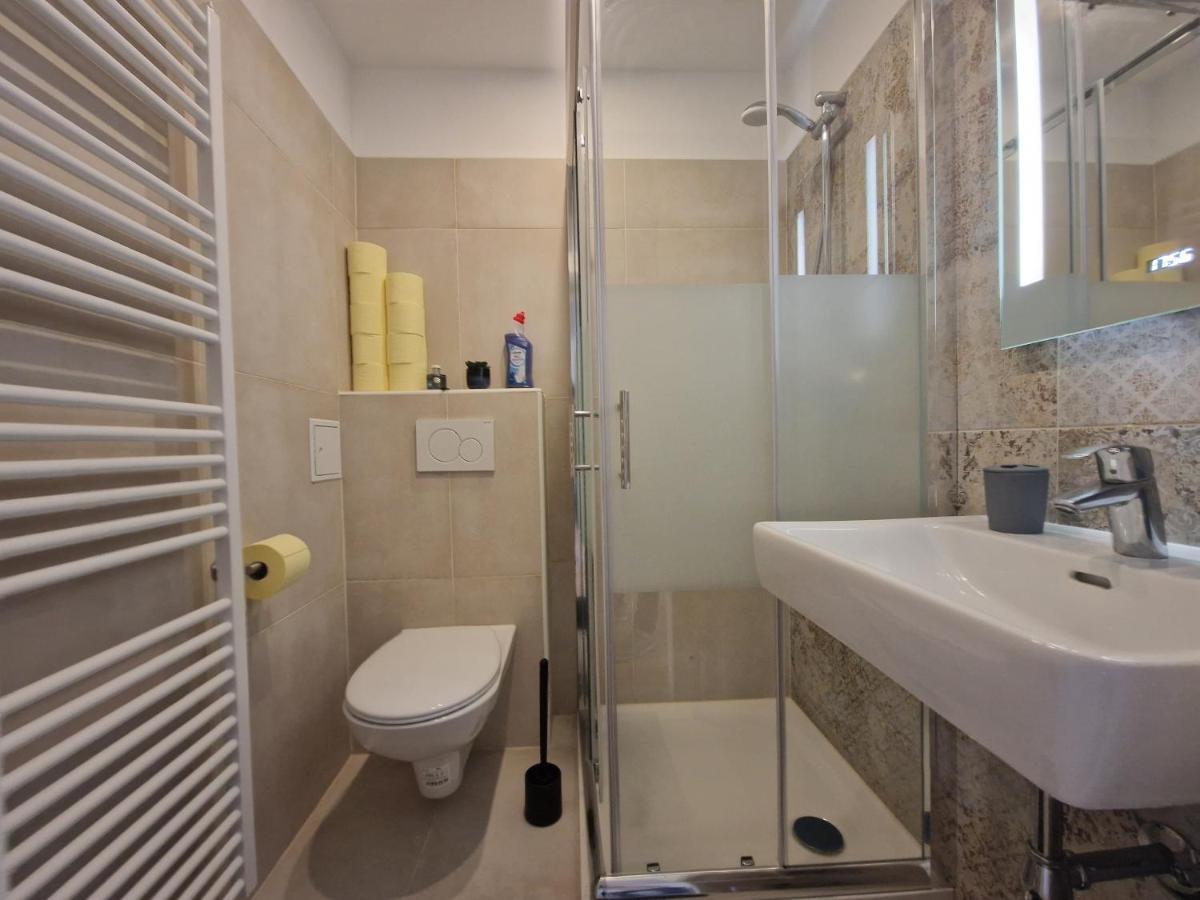 Feelhome-Donau-6 Gaeste-Wifi-Smart Tv Viena Exterior foto